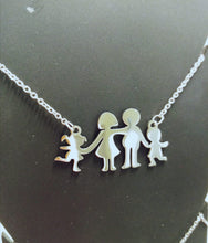 Carica l'immagine nel visualizzatore di Gallery, Collana in acciaio, linea Family