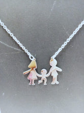 Carica l'immagine nel visualizzatore di Gallery, Collana in acciaio, linea Family